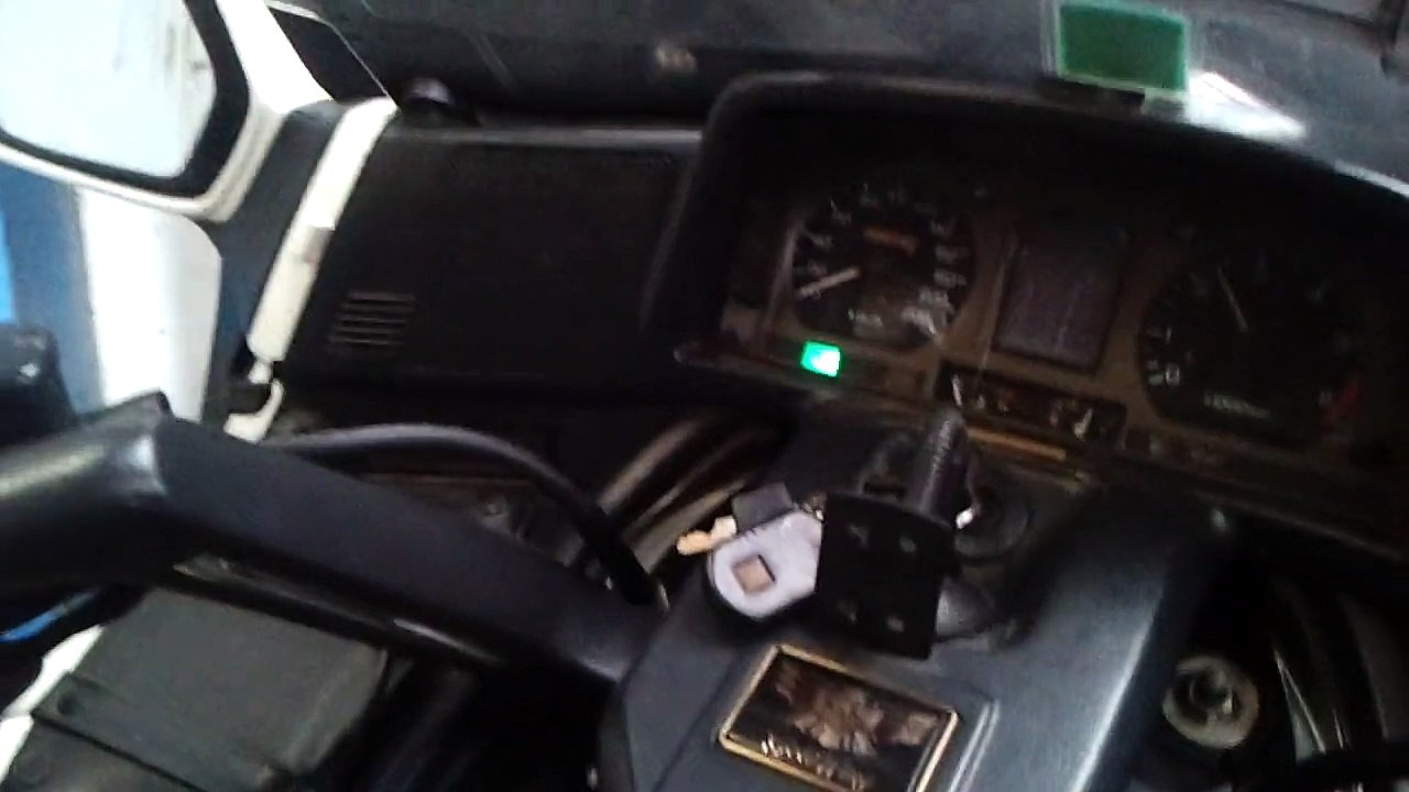 Goldwing 1500 1996 démarrage apres 2 ans, au ralenti