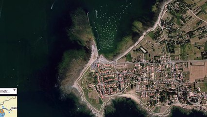 Surfeur à la pointe Saint Gildas, France