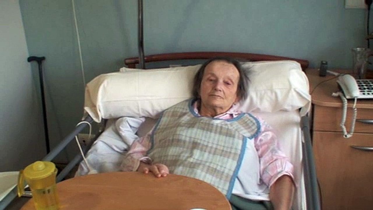 MAMAN Paulette à son retour de l'hopital