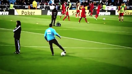 Cristiano Ronaldo vs Lionel Messi ● Freestyle ● Crazy Tricks.mp4