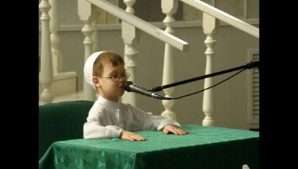Small Kid Reciting Quran Majeed , jazakallah