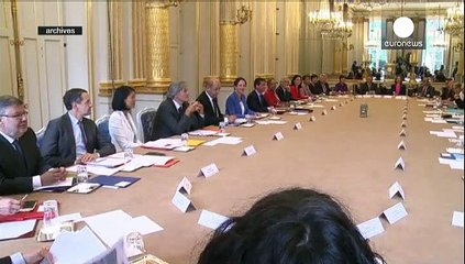 Франция снизила дефицит бюджета.