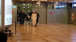 لحظة وصول ملكة الإحساس اليسا إلى مطار الكويت الآن لأحياء حفلة فبراير الكويت