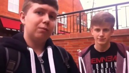 Teens Go To An Apple Store To Bend An IPhone And Post It To YouTube