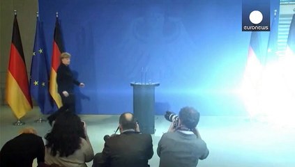 مرکل: روشن کردن دلیل سقوط هواپیمای مسافربری وظیفۀ ماست