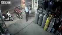 Mira cómo roban una moto en 10 segundos