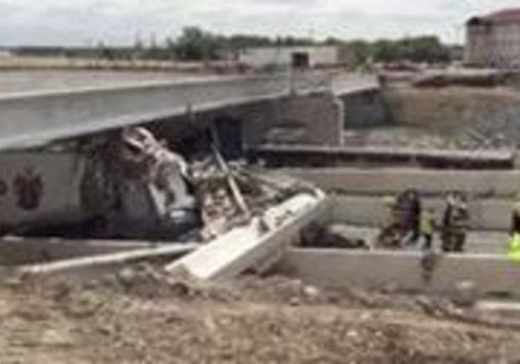 One Killed, Three Injured in Texas Crash That Brought Down Bridge