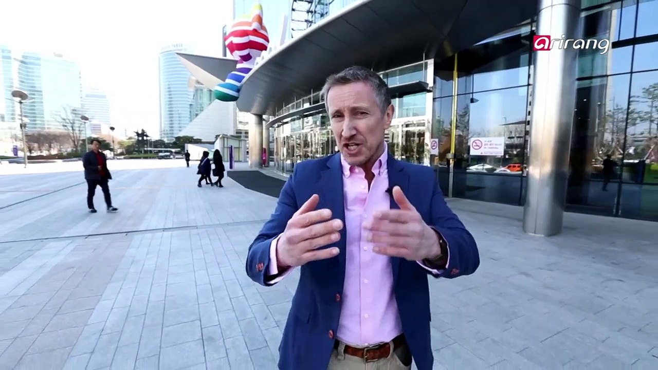 "Smart" baseball stadiums equipped with the latest information and communications technology ICT 기술로 똑똑해진 야구장