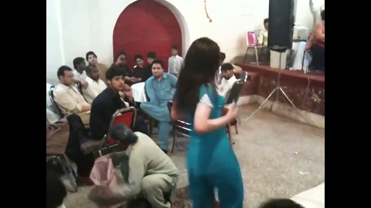 Alish Khan Peshawar Live Performance 1_2