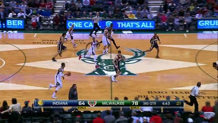 Jared Dudley contré par l'homme invisible !