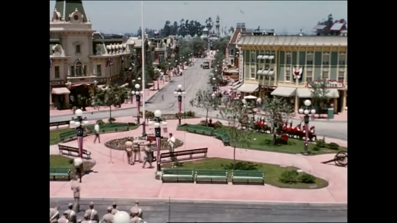 Time-Lapse Video of Disneyland Park Construction