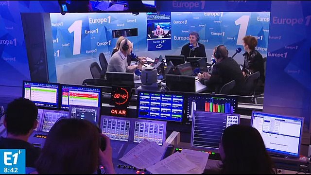 Nicolas Canteloup - Commandant Elkabbach, pilote d'interview