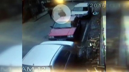 Kapkaççıyı kolundaki bileklik yakalattı