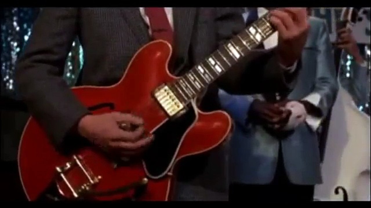 Back to the Future - rock'n roll scene (Marty McFly "Johnny B. Goode")