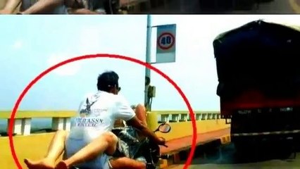 --Couple fined for posing sex on a bike in Goa--