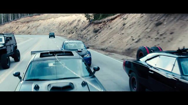 FAST & FURIOUS 7 - Extrait 2 L'attaque du bus [VOST|HD] (Vin Diesel, Paul Walker, Dwayne Johnson)