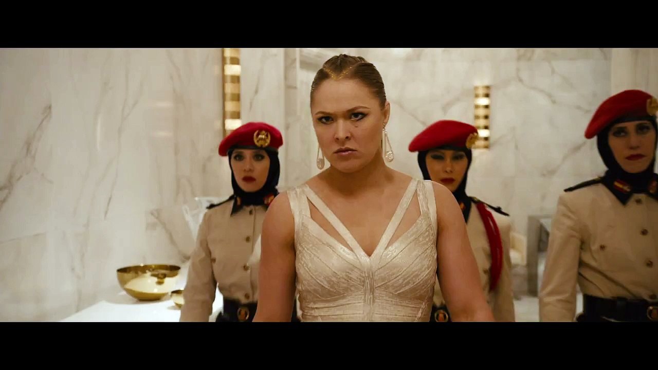 FAST & FURIOUS 7 - Extrait 7 "Combat de Filles" [VF|HD] (Vin Diesel, Paul Walker, Dwayne Johnson)