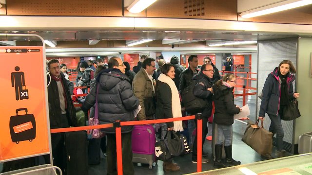 Airlines verschärfen Sicherheitsregeln nach Germanwings-Absturz