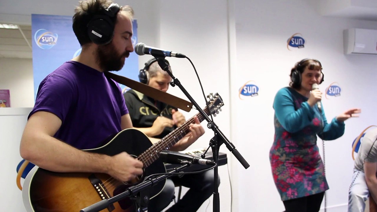 SUN MUSIC ADDICT 20 mars 2015 : L.O. Crocodile - Kids in America (Kim Wilde cover)