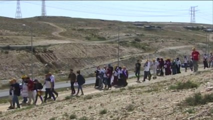 مسيرة راجلة من النقب إلى القدس عشية يوم الأرض