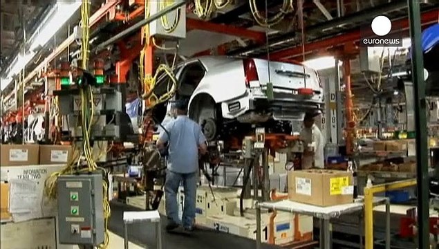 Помірне зростання економіки США за рахунок щедрих американців