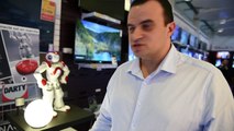 Le robot Nao  s’invite au «salon connecté» de Darty