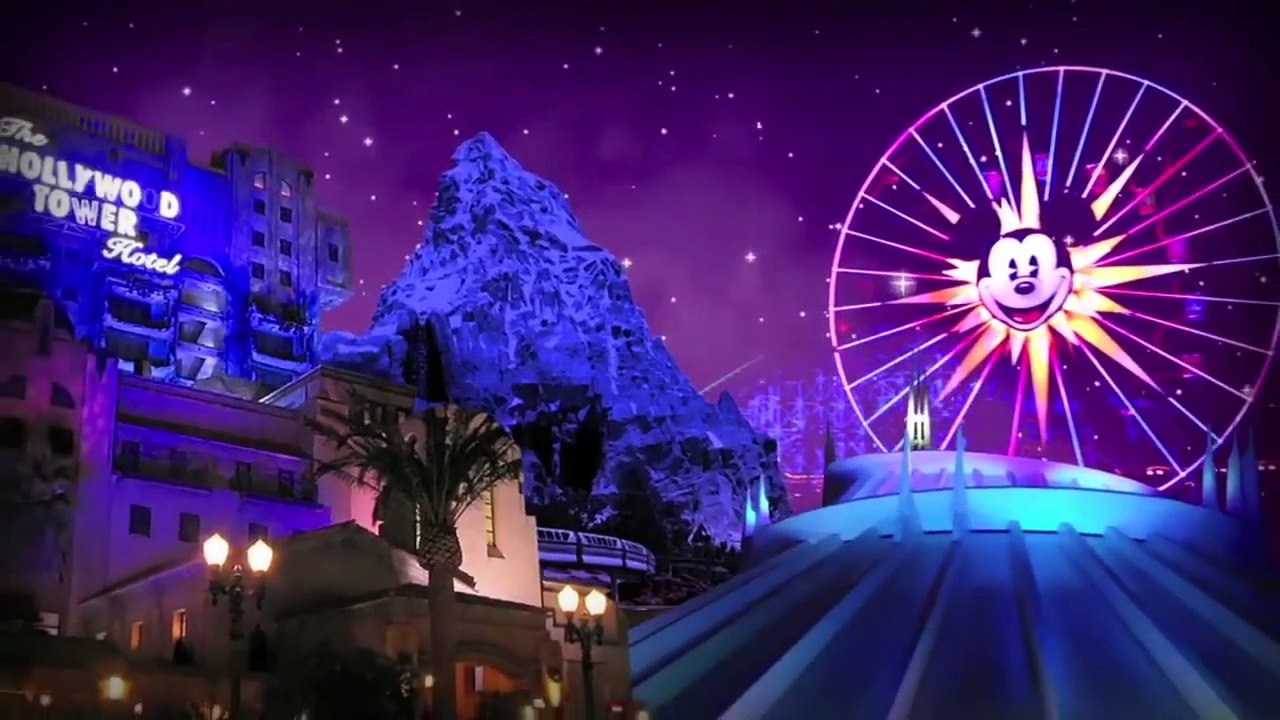 Disneyland Omnibus (Full Ride POV) Main Street USA Anaheim California America