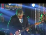 Governor Sindh Ishrat ul Ibad surprises everyone by playing guitar and singing at a festival in Karachi