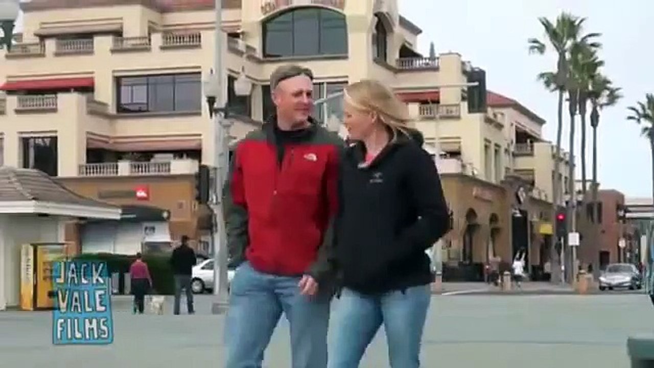 Sahilde osuruk şakası