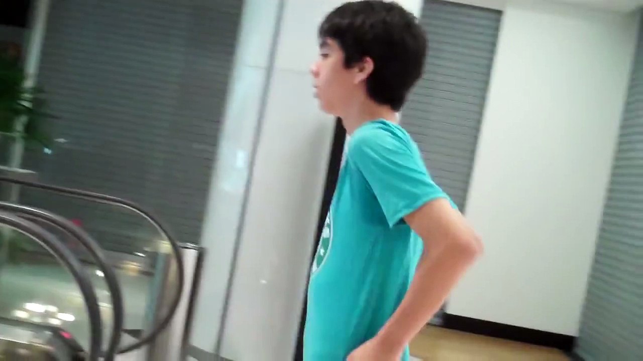 EPIC Escalator Trick FAIL!! (original)