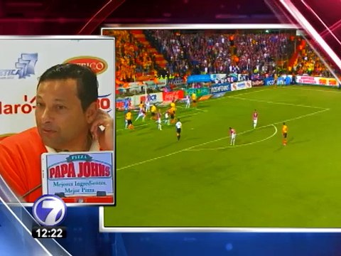 Jeaustin Campos dice que el Saprissa fichó a Calvo legalmente