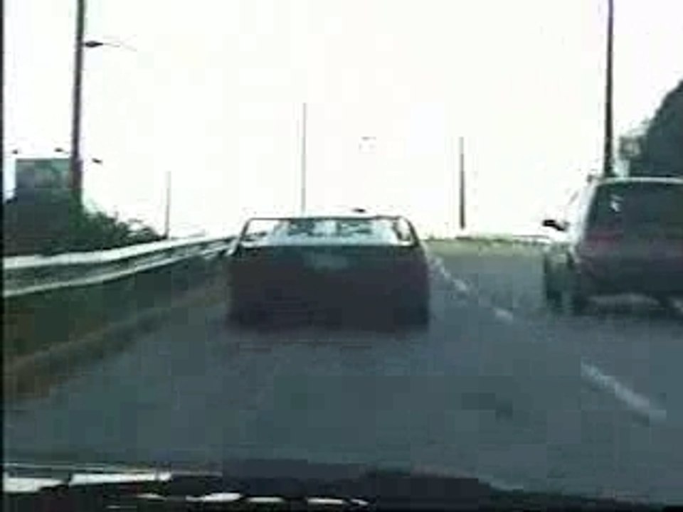 Ferrari F40 filmée par Audi S2