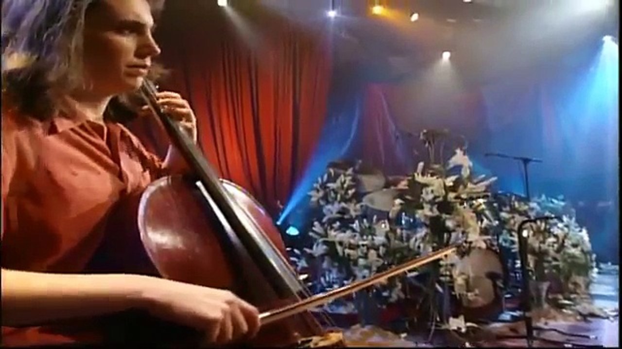 Nirvana - Polly - (MTV Unplugged 1993)