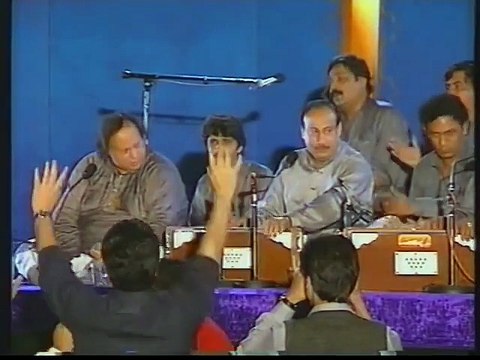 Nusrat Fateh Ali Khan Live_ Mera Piya Ghar Aaya (1993)