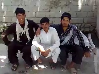 aisy doston se akaily hi achy