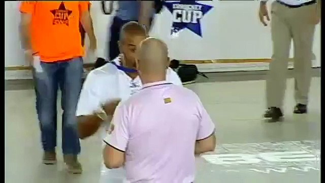 Treinador do Sporting revela a sua fúria e chama tudo ao árbitro após derrota Está Demais