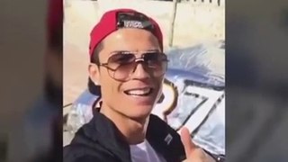 Video Cristiano Ronaldo pranks Quaresma