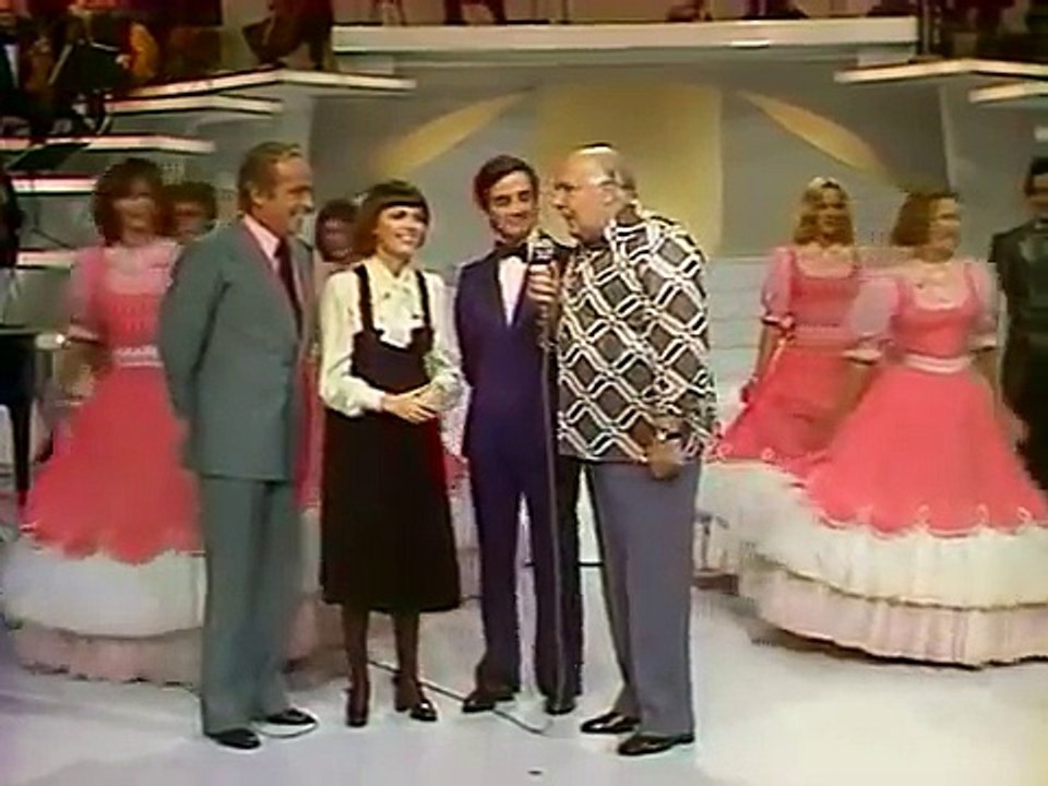Mireille Mathieu - Un Petit Cabanon (1975)