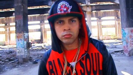 Juanka El Problematik - Soy Mas Que Ustedes (Official Video) By.YomoPauta