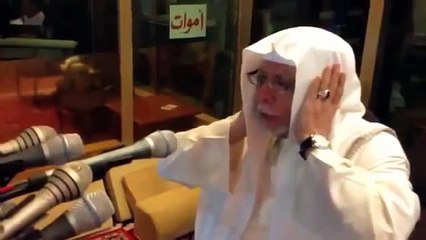 Azaan in Makkah Beautiful Voice SUBSCRIBE please.mp4