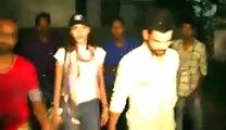 See how Indian Media Reacted when they saw Virat Kohli and Anuskha Sharma Together at Mumbai Airport