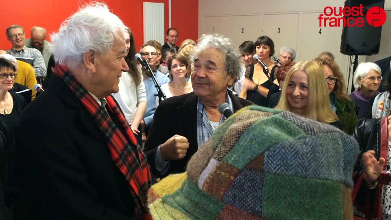 Pierre Perret inaugure la Maison Pierre Perret au Mans