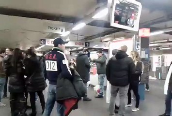 Κόσμος Βέλγιο έξω από το στάδιο 2