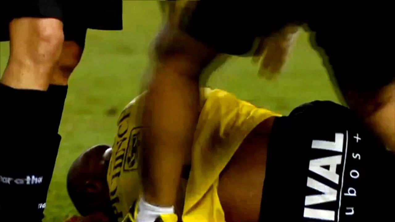 Ecuador: Kung Fu! Zura kickt wie Wiese