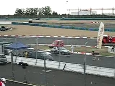 Run FFSA Saxo 16s VS Saxo Banet