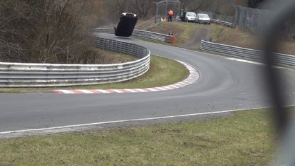 Horrific Crash of a Nissan GT-R Nismo