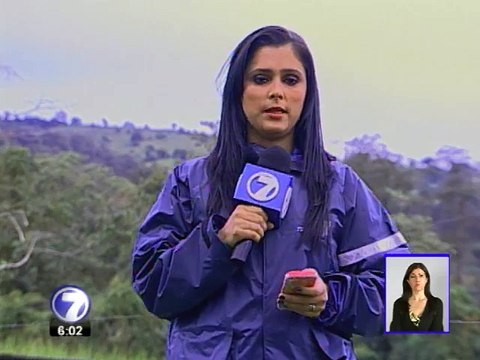 Autoridades en alerta por constantes erupciones del volcán Turrialba