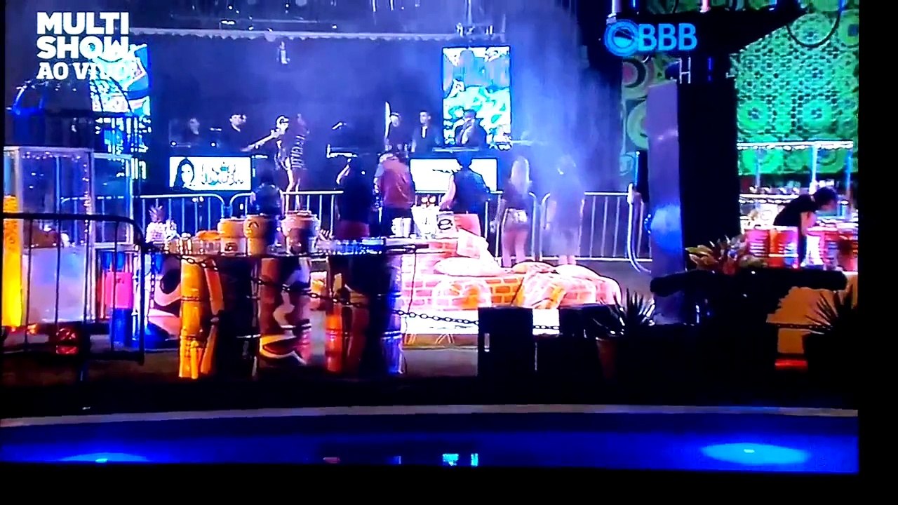 Show Anitta no BBB 2015 - Na Batida