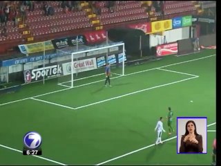 Carlos Clark le dio la victoria a Carmelita ante la LDA