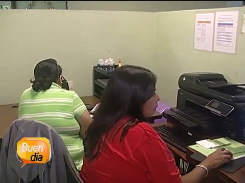 Una línea telefónica busca brindar ayuda a los adultos mayores